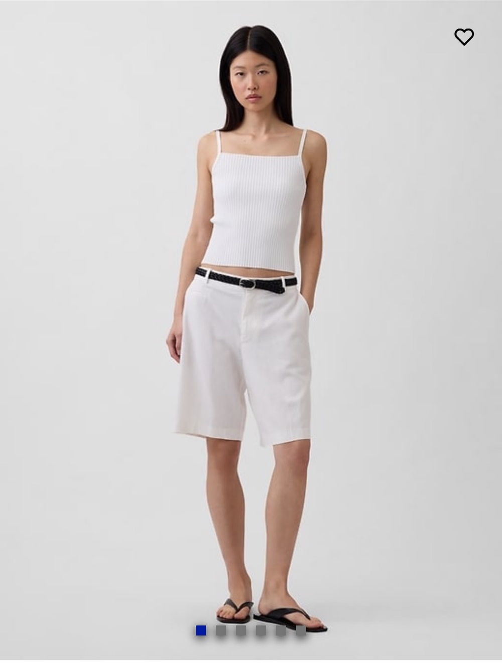 GAP 9” low rise linen blend short
